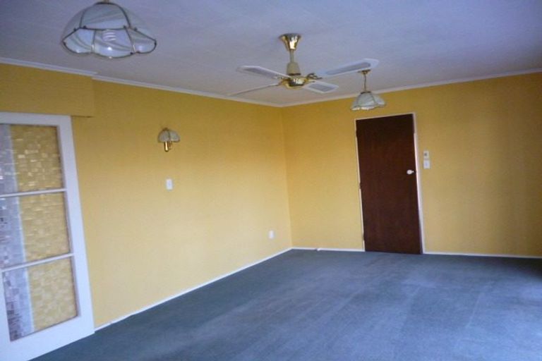 Photo of property in 17 Gebbie Road, Taradale, Napier, 4112