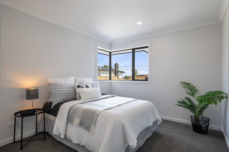 Photo of property in 28b Bartholomew Road, Levin, 5510