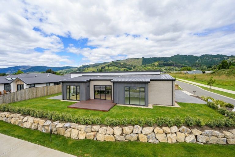 Photo of property in 38 Greenway Crescent, Hope, Richmond, 7020