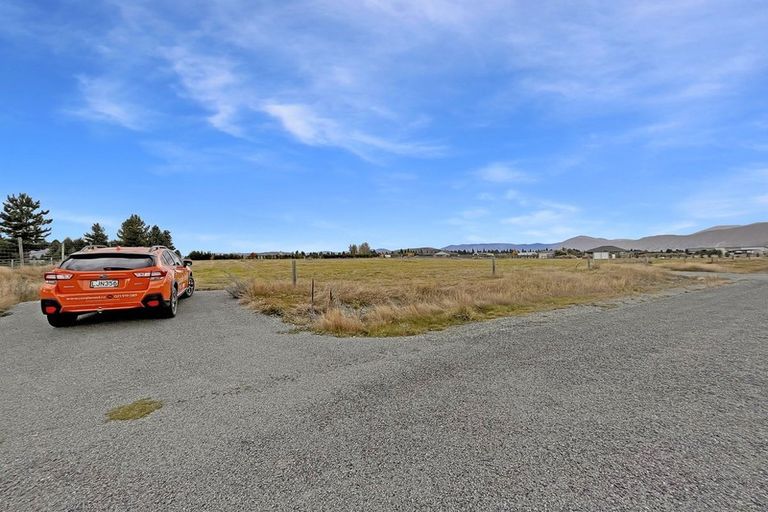 Photo of property in 4 Neuman Road, Twizel, 7901