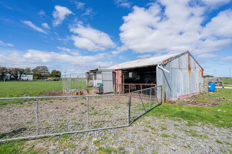 Photo of property in 460 Tiwai Road, Awarua Plains, Invercargill, 9877