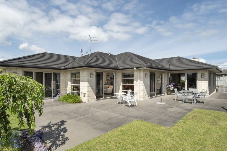 Photo of property in 16 Glenmonarch Place, Pyes Pa, Tauranga, 3112