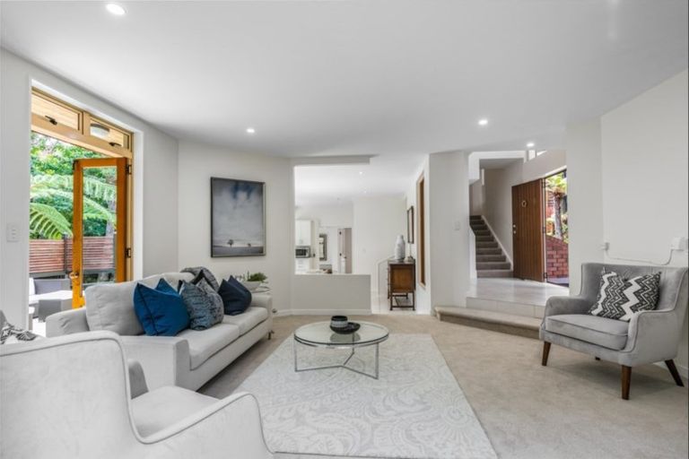 Photo of property in 2/10 Taurarua Terrace, Parnell, Auckland, 1052