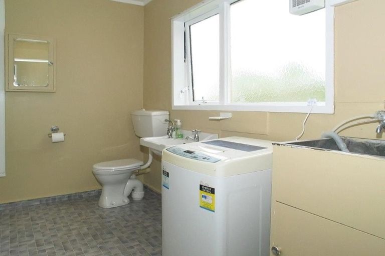 Photo of property in 25c Winston Street, Crofton Downs, Wellington, 6035