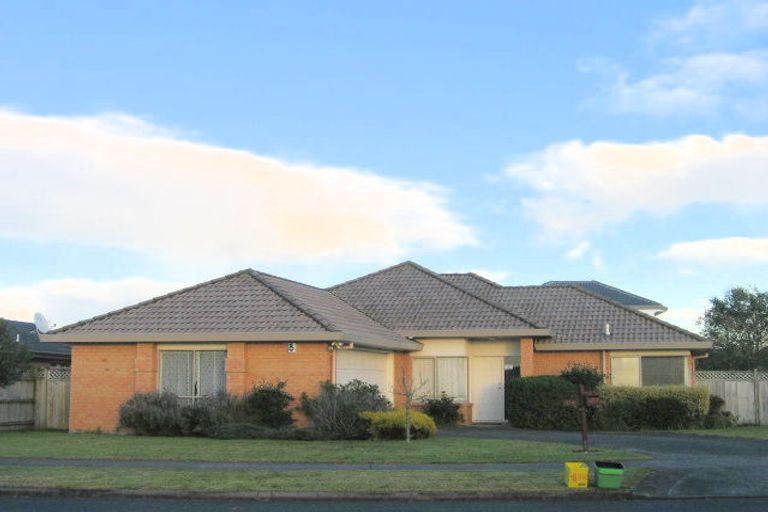 Photo of property in 114 Burswood Drive, Burswood, Auckland, 2013