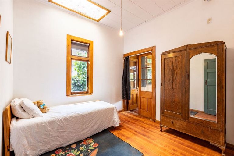 Photo of property in 7 Pirie Street, Palmerston North, 4410