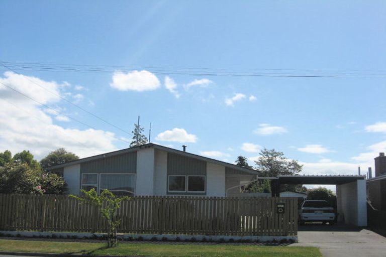 Photo of property in 69 Cotswold Avenue, Bishopdale, Christchurch, 8053