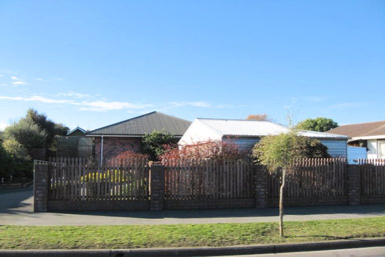 Photo of property in 12 Caithness Street, New Brighton, Christchurch, 8083