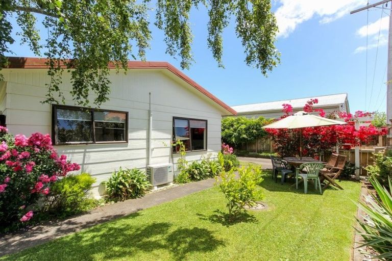 Photo of property in 23h Wallath Road, Westown, New Plymouth, 4310