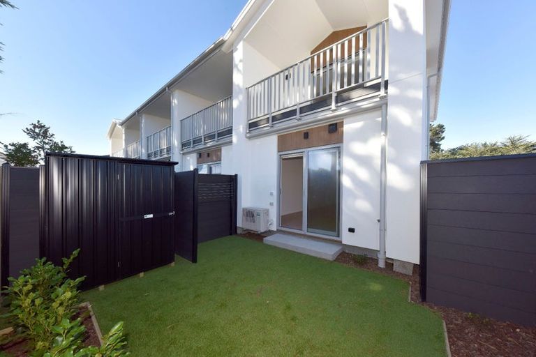 Photo of property in 2/62 Bowhill Road, New Brighton, Christchurch, 8083