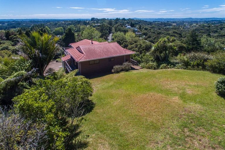 Photo of property in 1010 Scenic Drive North, Swanson, Auckland, 0816