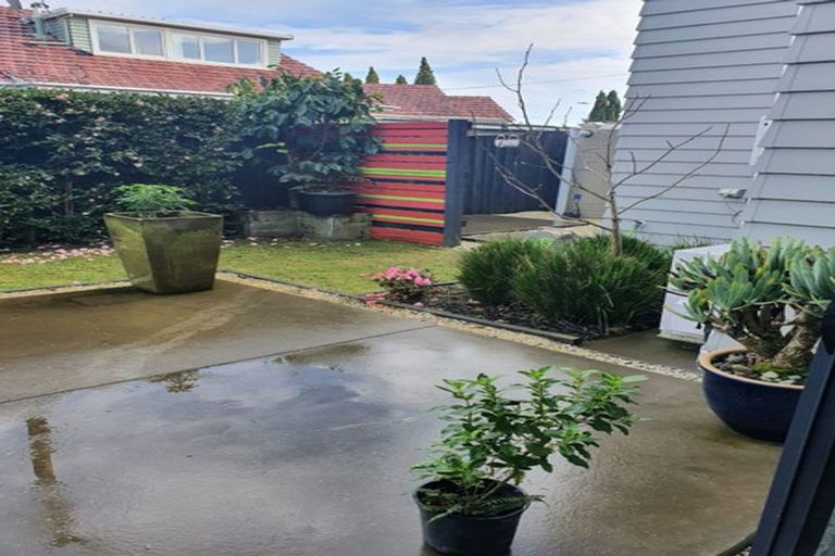 Photo of property in 2/382 Cobham Drive, Hillcrest, Hamilton, 3216