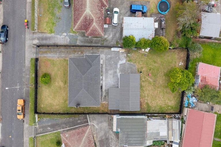 Photo of property in 18 Crown Crescent, Otara, Auckland, 2023