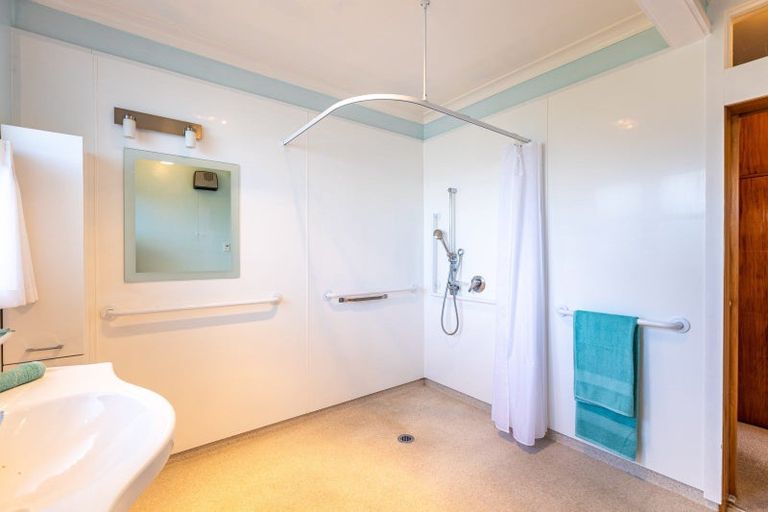 Photo of property in 4 Luton Street, Hokowhitu, Palmerston North, 4410