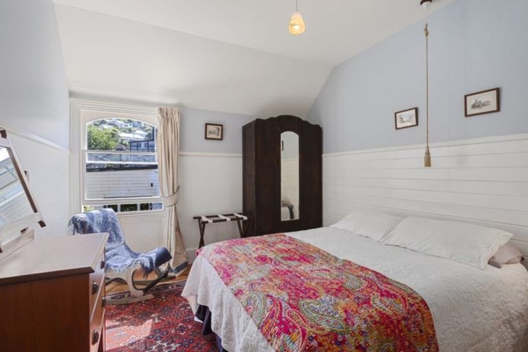 Photo of property in 16 Godley Quay, Lyttelton, 8082