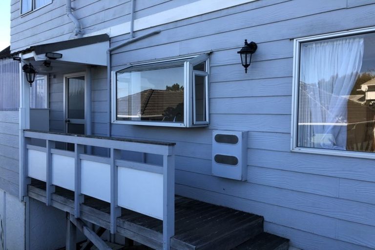 Photo of property in 1024 East Coast Road, Fairview Heights, Auckland, 0630