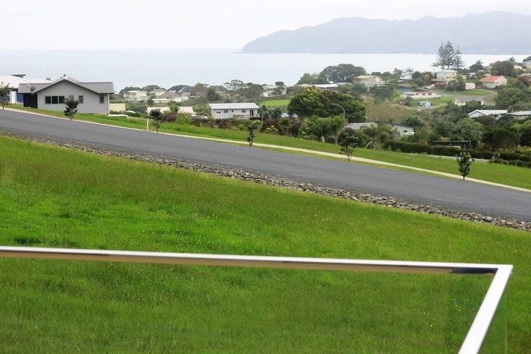 Photo of property in 16 Vidar Way, Coopers Beach, 0420