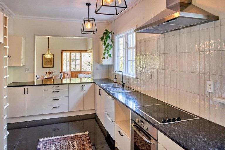 Photo of property in 26 Waitohu Road, York Bay, Lower Hutt, 5013