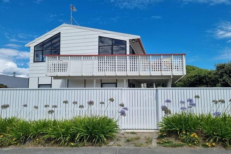 Photo of property in 273 Peka Peka Road, Peka Peka, Waikanae, 5391