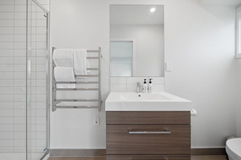 Photo of property in 15 Nanda Way, Khandallah, 6035