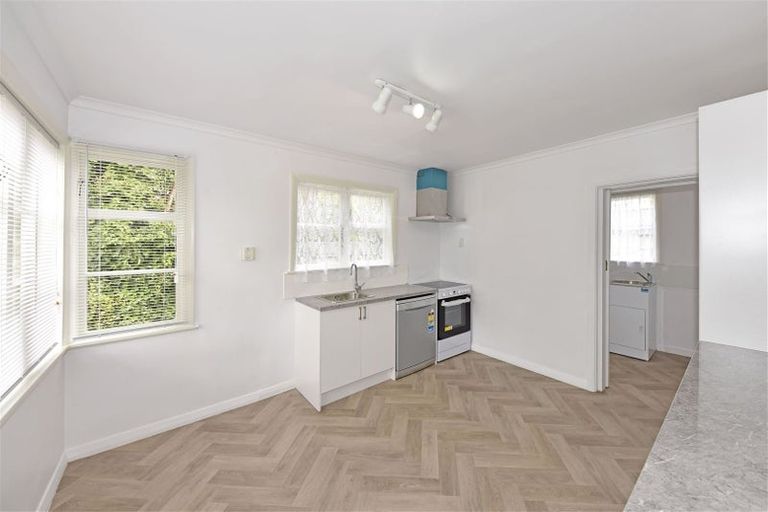 Photo of property in 9 Lyall Place, Bryndwr, Christchurch, 8053