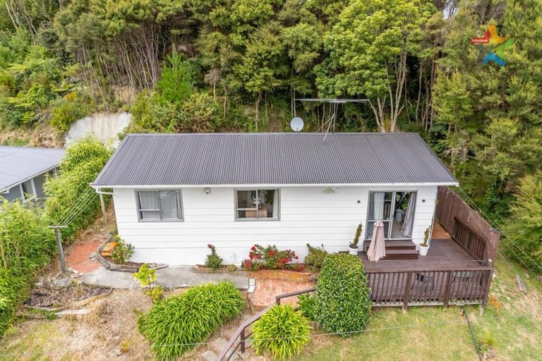 Photo of property in 4 John Street, Stokes Valley, Lower Hutt, 5019