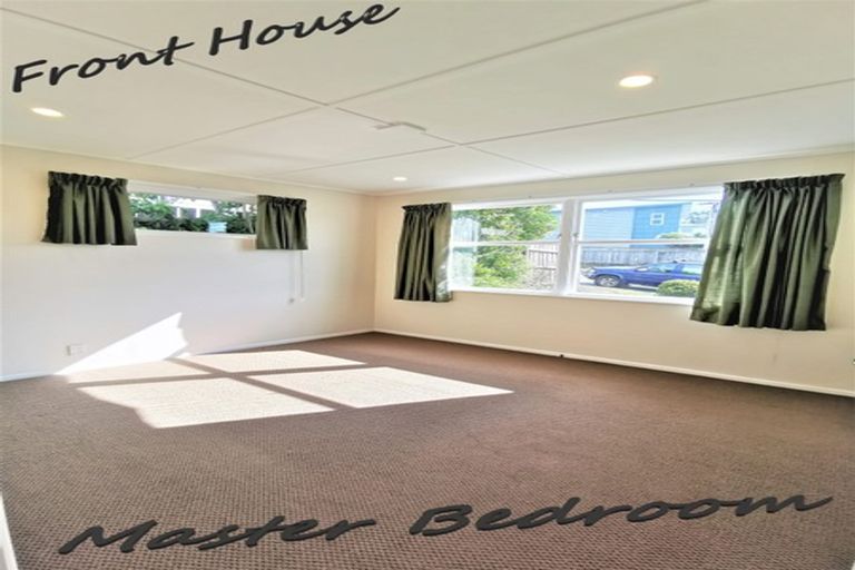 Photo of property in 99 Beazley Avenue, Paparangi, Wellington, 6037