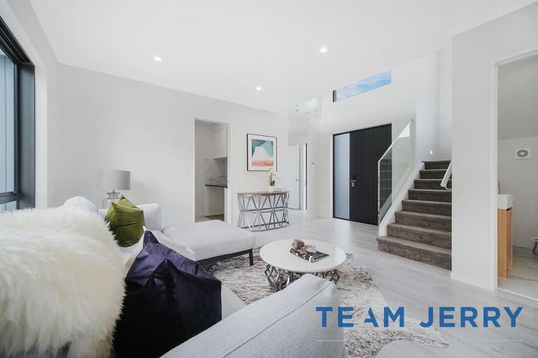 Photo of property in 2 Gertrude Cole Road, Clarks Beach, 2122