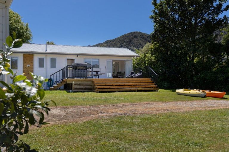 Photo of property in 5a Lady Cobham Grove, Anakiwa, Linkwater, 7281