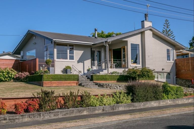 Photo of property in 1 Puriri Crescent, Lansdowne, Masterton, 5810