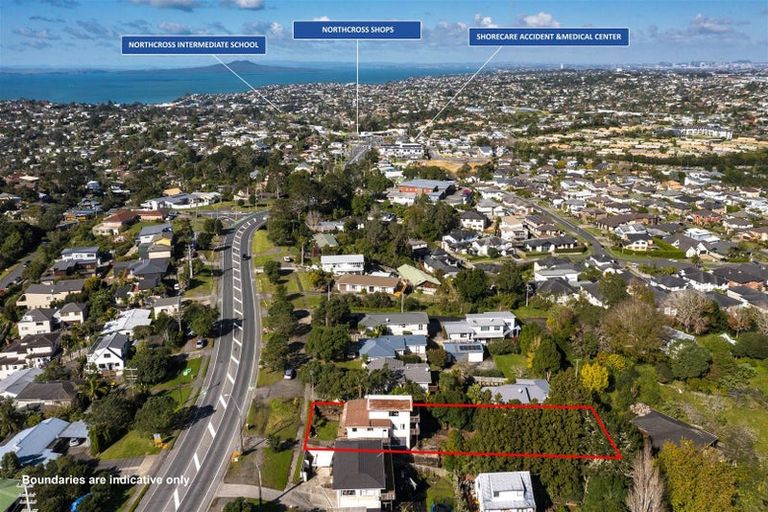 Photo of property in 1016 East Coast Road, Fairview Heights, Auckland, 0630
