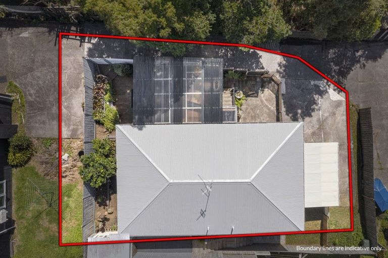 Photo of property in 2/26 Forest Hill Road, Henderson, Auckland, 0612