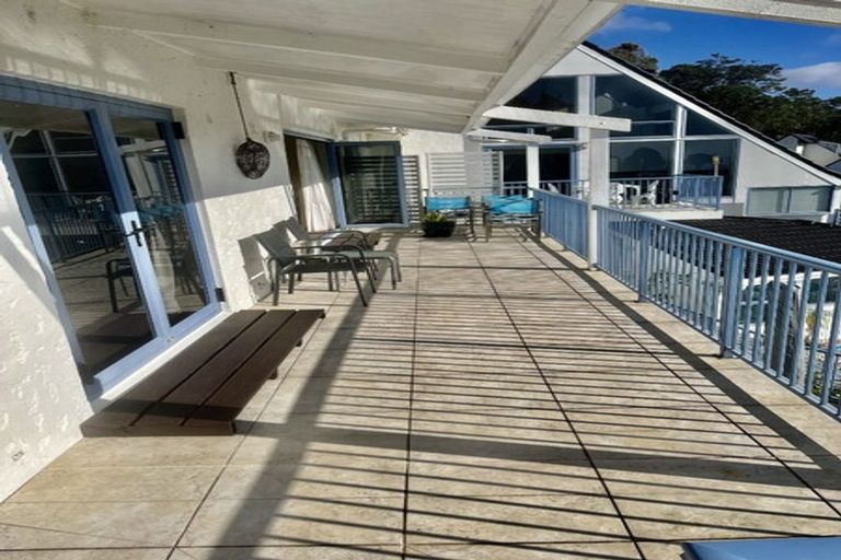 Photo of property in 1g/2 Weranui Road, Waiwera, Orewa, 0994