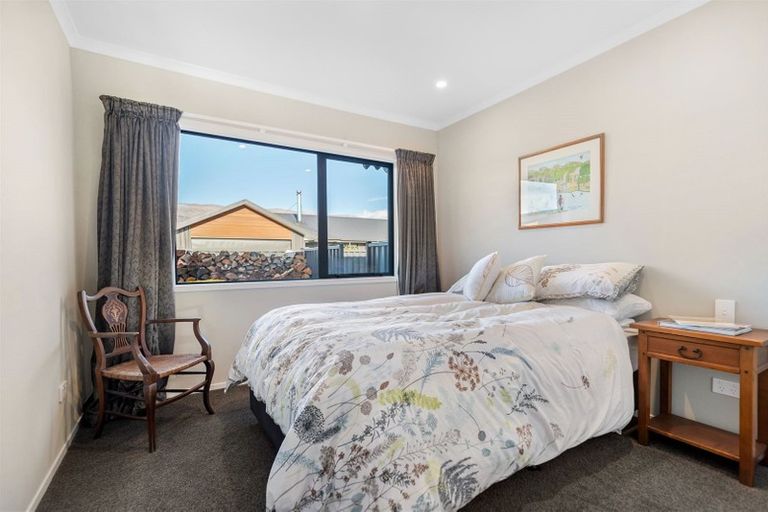 Photo of property in 5 Nancy Lane, Wanaka, 9305