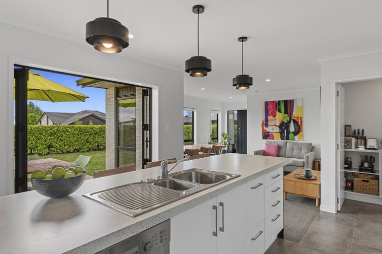 Photo of property in 2 Shea Lane, Pyes Pa, Tauranga, 3112