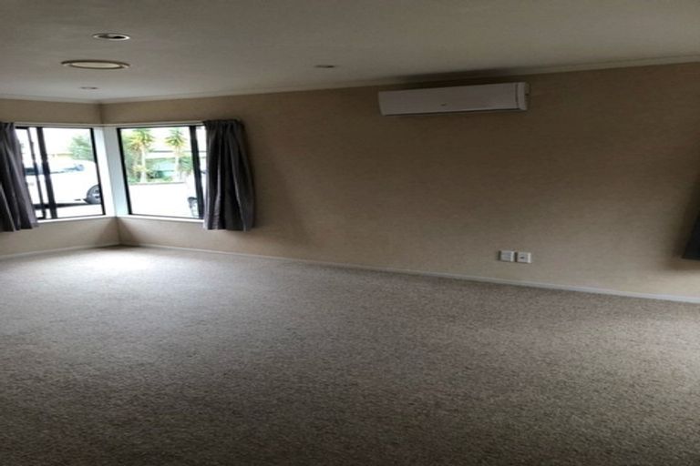 Photo of property in 9 Ksenia Drive, Flat Bush, Auckland, 2019