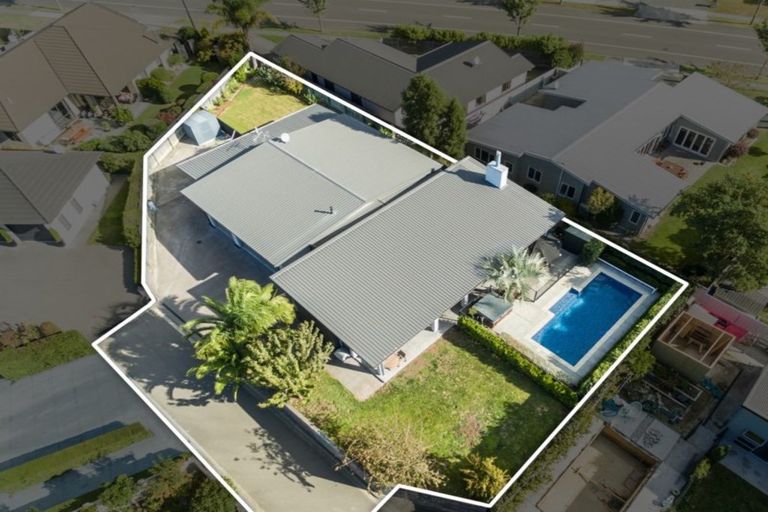 Photo of property in 8 Meissner Road, Havelock North, 4130