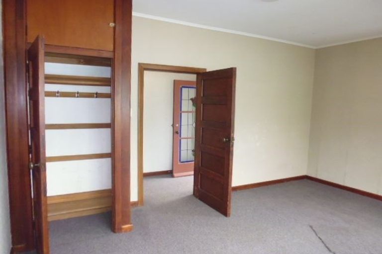 Photo of property in 17 Roberts Street, Epuni, Lower Hutt, 5011