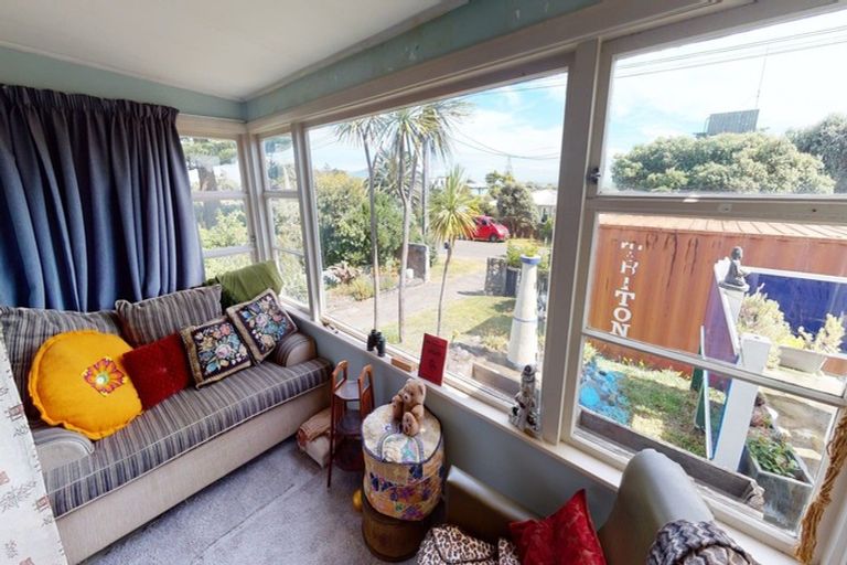 Photo of property in 32 Dixie Street, Te Horo Beach, Otaki, 5581