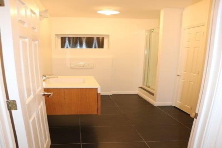 Photo of property in 1/28 Alexander Street, Cockle Bay, Auckland, 2014