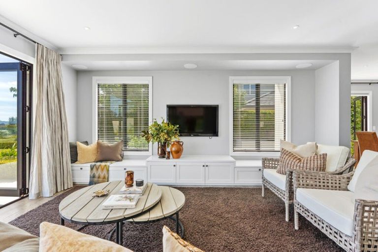 Photo of property in 57 Milano Boulevard, Karaka, Papakura, 2113