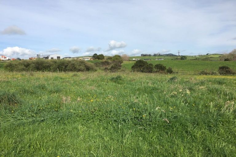 Photo of property in 751 Settlement Road, Hakaru, Wellsford, 0975