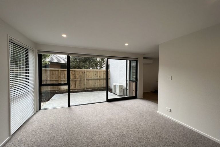 Photo of property in 2/11 Lindores Street, Addington, Christchurch, 8024