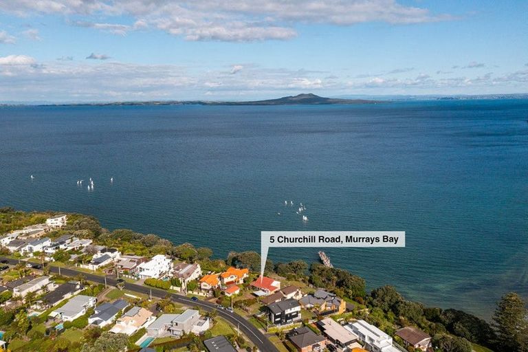 Photo of property in 5 Churchill Road, Murrays Bay, Auckland, 0630