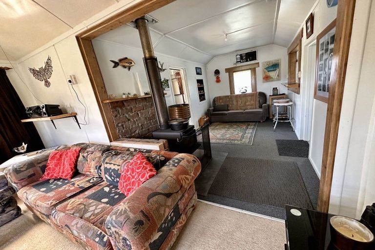 Photo of property in 12 Briscoe Street, Awakino, Mokau, 4376