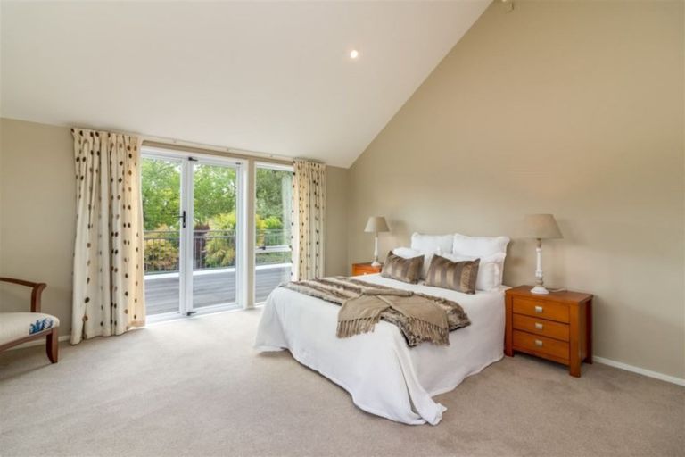 Photo of property in 186 Ilam Road, Ilam, Christchurch, 8041
