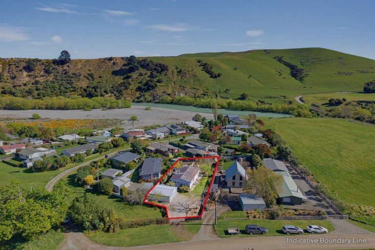 Photo of property in 1 Powis Street, Domett, 7383