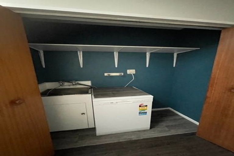 Photo of property in 2/30 Whitley Avenue, Ebdentown, Upper Hutt, 5018