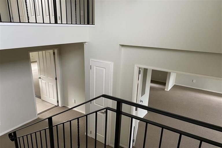 Photo of property in 72 Baverstock Road, Flat Bush, Auckland, 2016