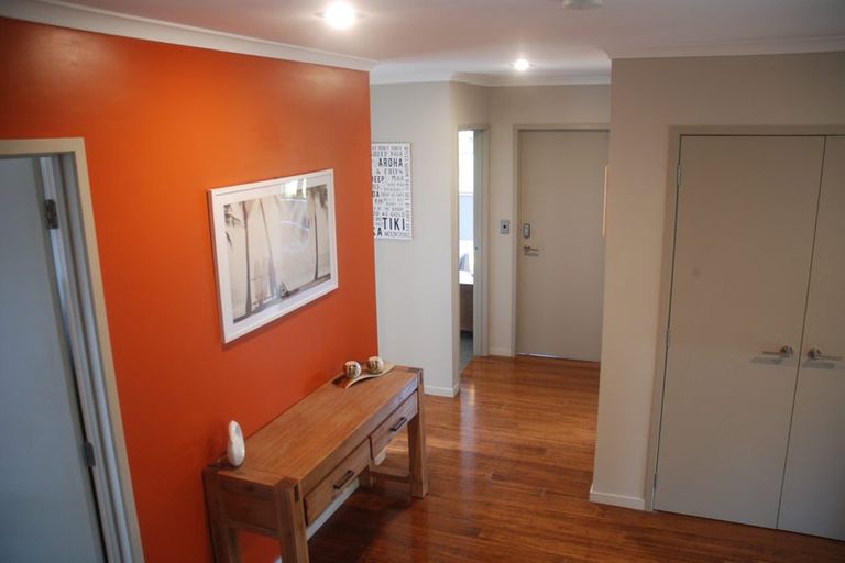 Photo of property in 45 Jonkers Road, Waitakere, Henderson, 0782